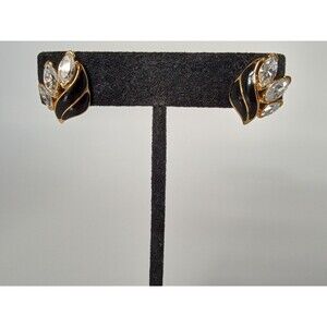Vintage Trifari Black Enamel & Rhinestones Crystals Stud Earrings Gold Tone 7/8"